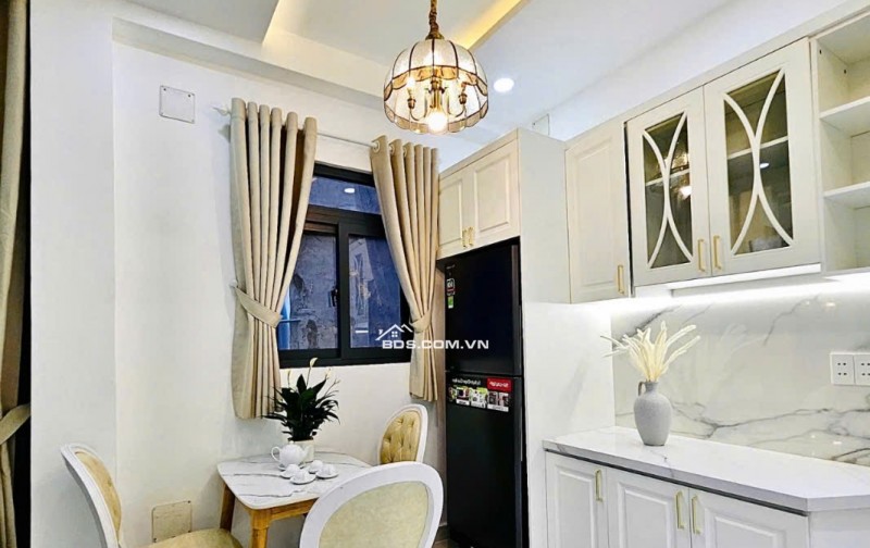 Siêu Phẩm Sát M.Tiền Hoàng Văn Thụ PN 30m2 3 Tầng 3PN Nhỉnh 6 tỷ. Nhà Đẹp ở ngay